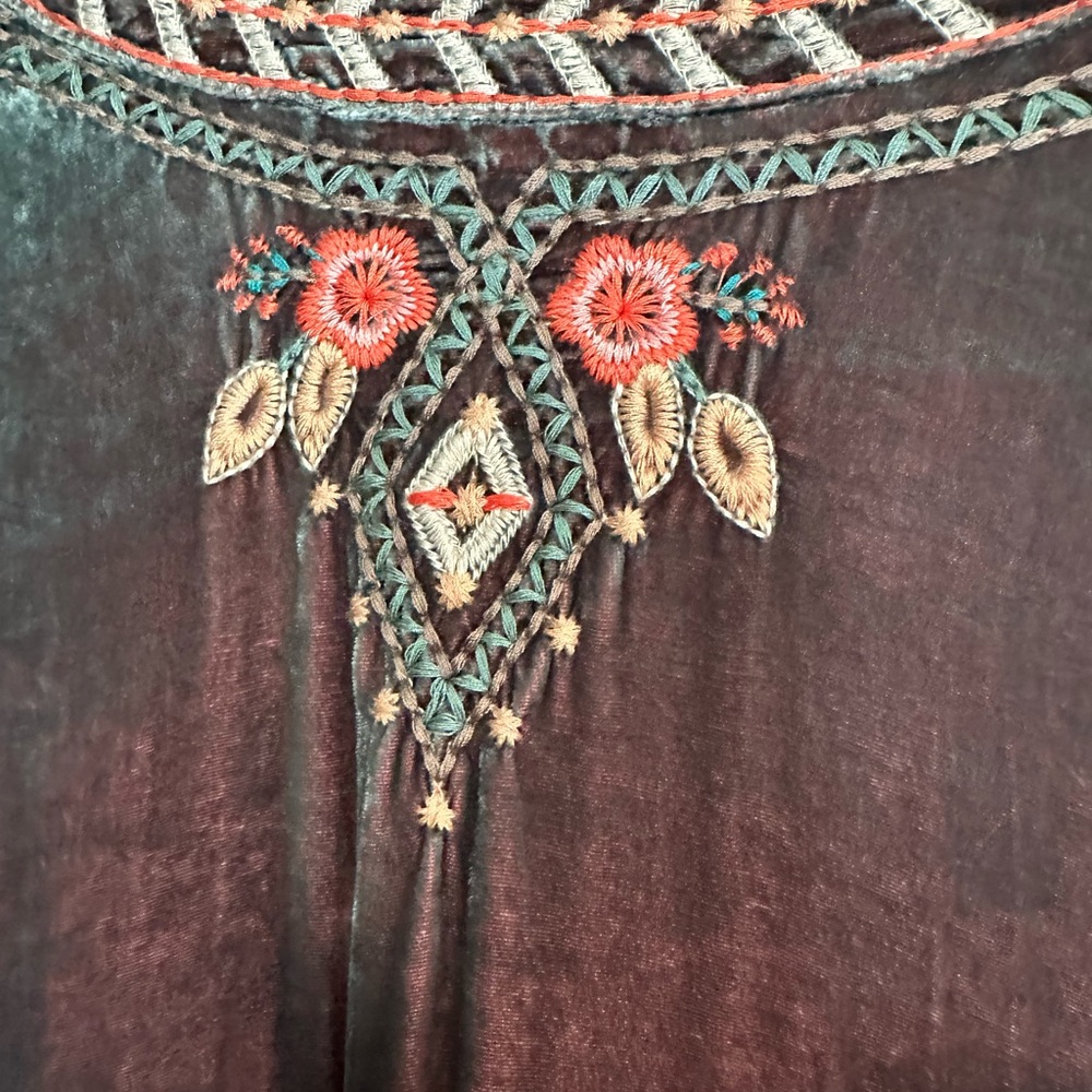 Johnny Was Maeve Velvet Trapunto tunic Dress with Floral Embroidery - Picture 7 of 11